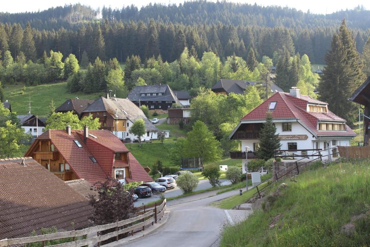 Schwarzwald-Hotel Kraeutle Feldberg  Bagian luar foto